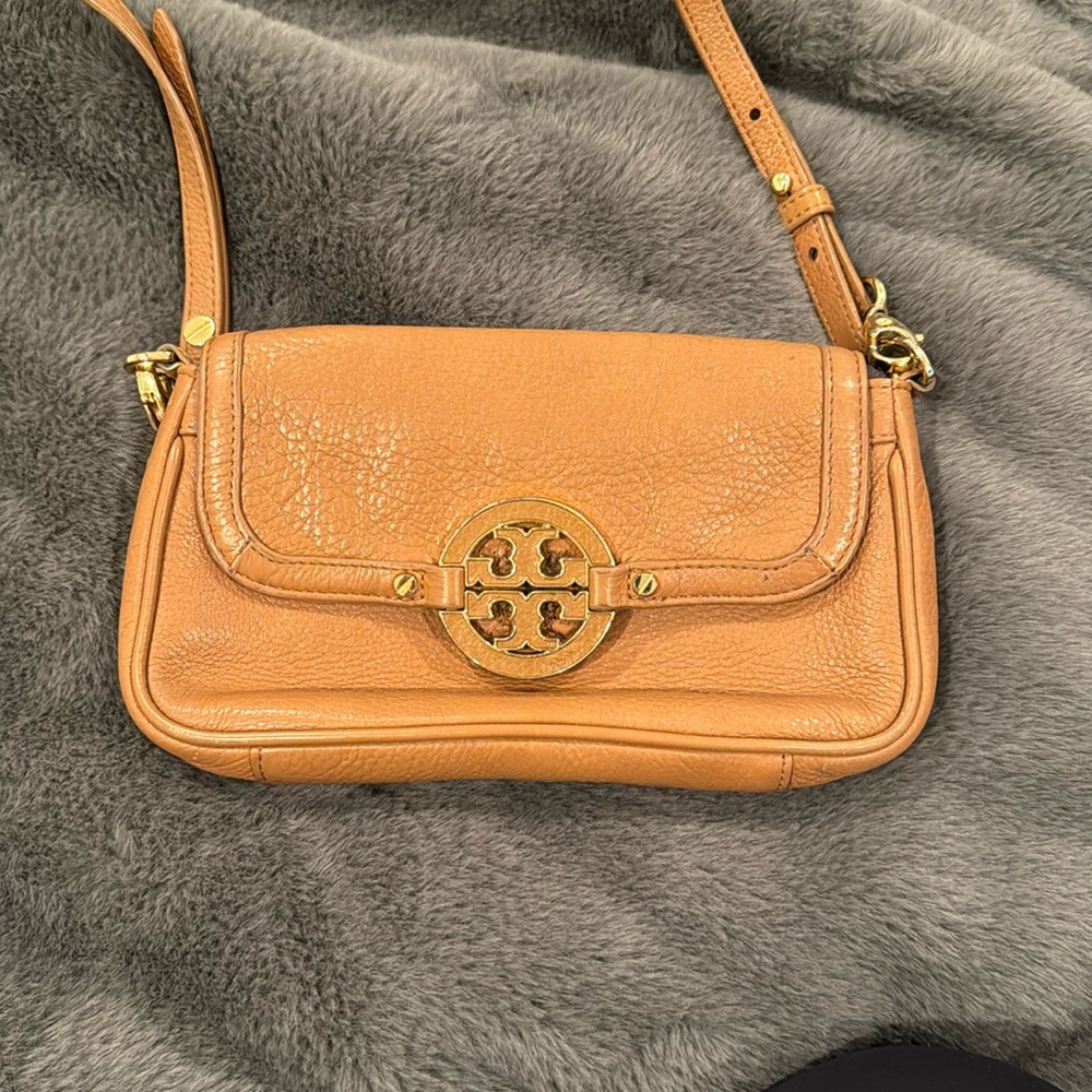 Tory Burch tan crossbody bag